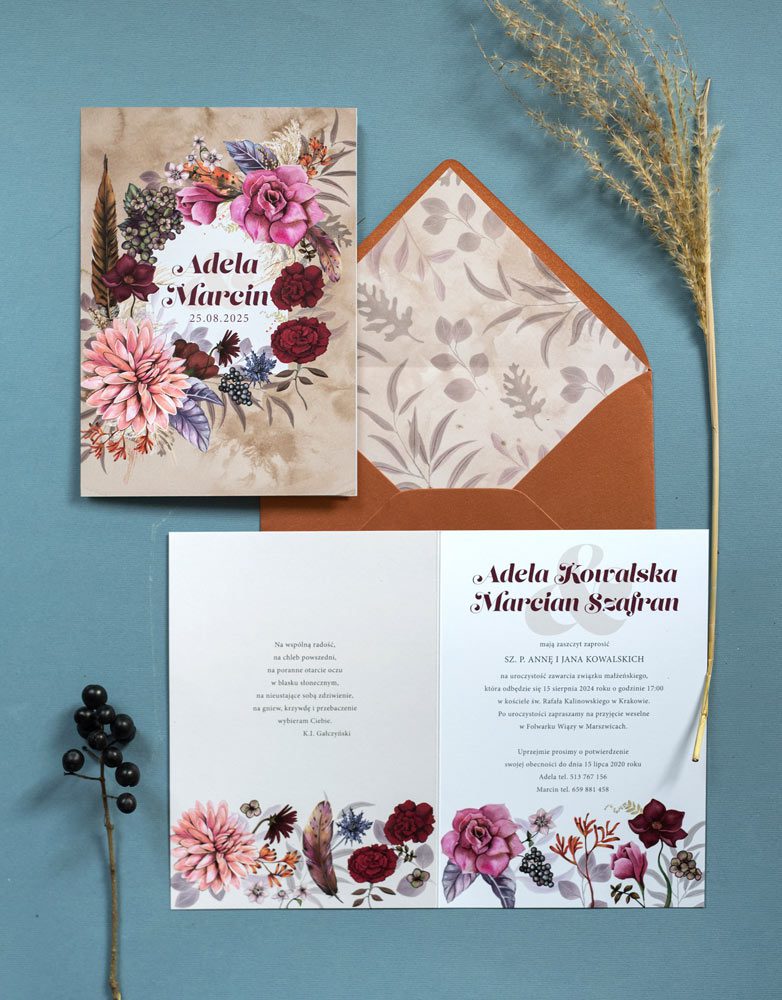 Zaproszenie ślubne z kwiatami w stylu boho - komplet składajacy sie z okładki, wnętrza zaproszenia oraz koperty z wyklejką